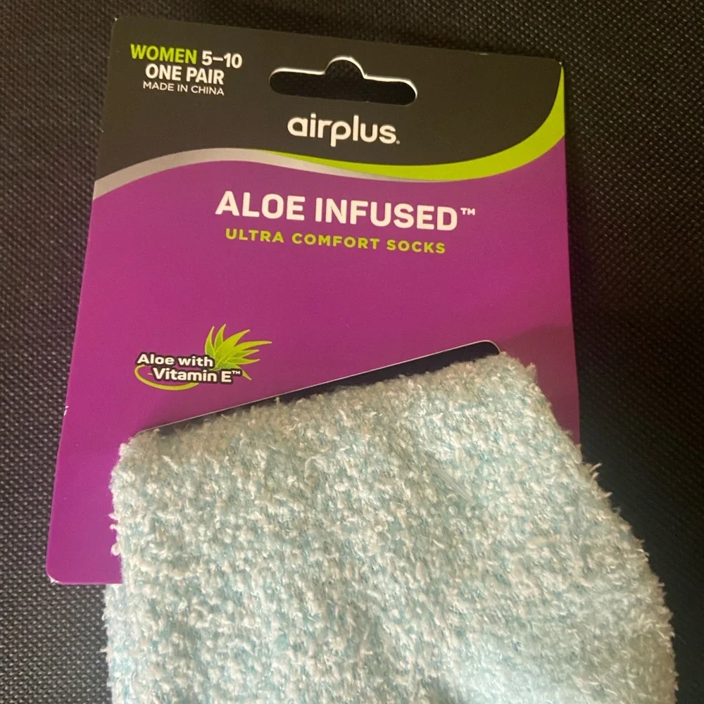 Airplus Aloe Infused Socks - Light Blue‎